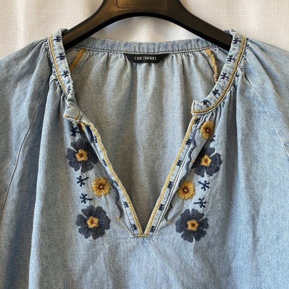 Driftwood Chambray Blouse Womens S Blue Floral Embroidered Long Sleeve Boho - Picture 2 of 11